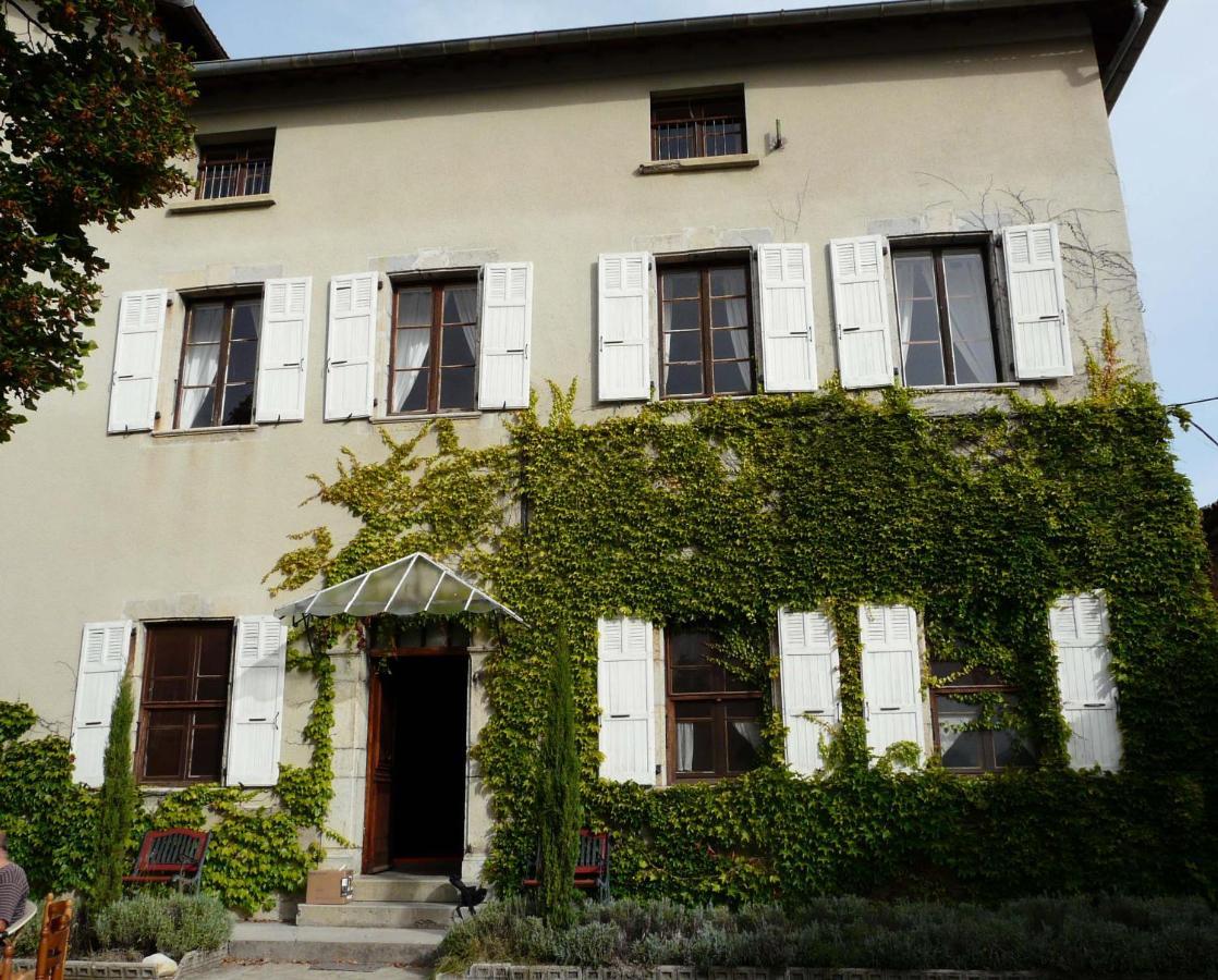 Отель Le Relais Des Baronnies Montjay  Экстерьер фото